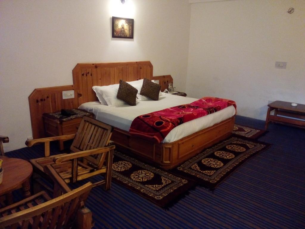 Akash Hills Hotel Manāli Kültér fotó