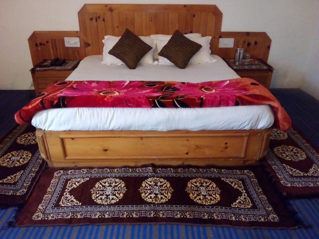 Akash Hills Hotel Manāli Kültér fotó