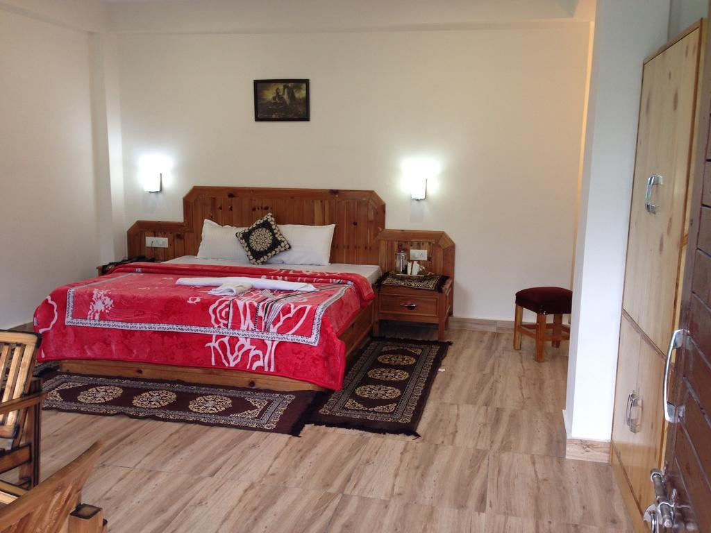 Akash Hills Hotel Manāli Kültér fotó
