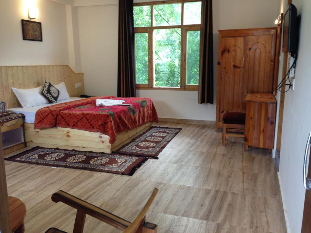Akash Hills Hotel Manāli Kültér fotó